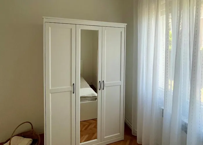 Appartement Lavrika *